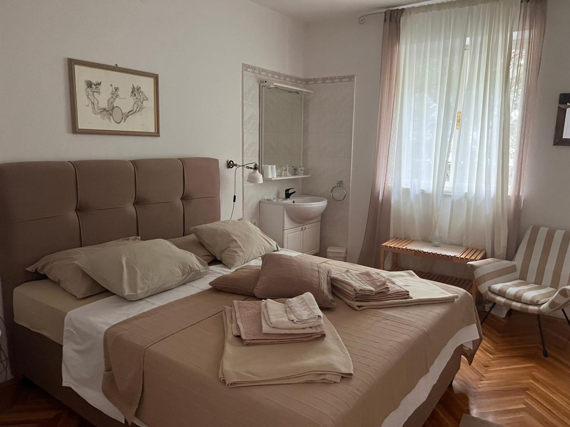 Apartments Lorenandreja Rab Town Extérieur photo